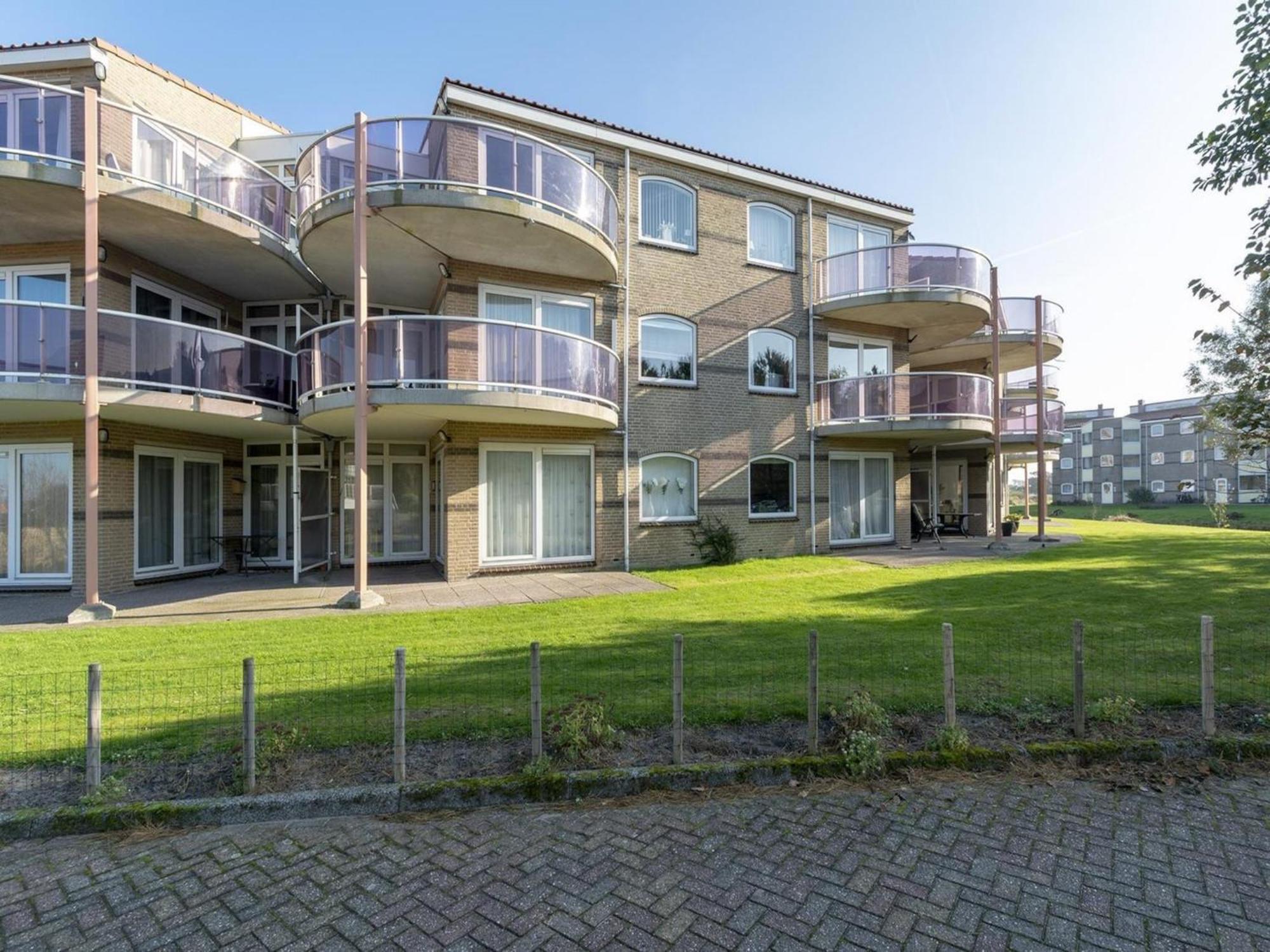 Stunning Apartment Near Sea By Belvilla Julianadorp Exterior photo